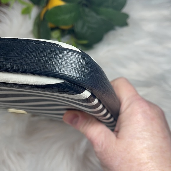 Kate Spade laptop sleeve MacBook monochrome bag - Picture 6 of 9